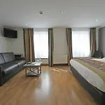 Des Ardennes Hotel