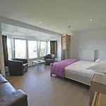 Des Ardennes Hotel 4*